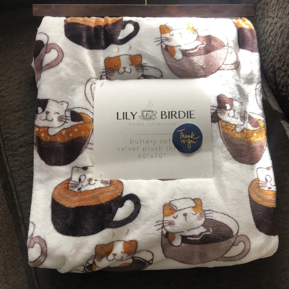 CATS in Coffee Cups Plush Throw Blanket
